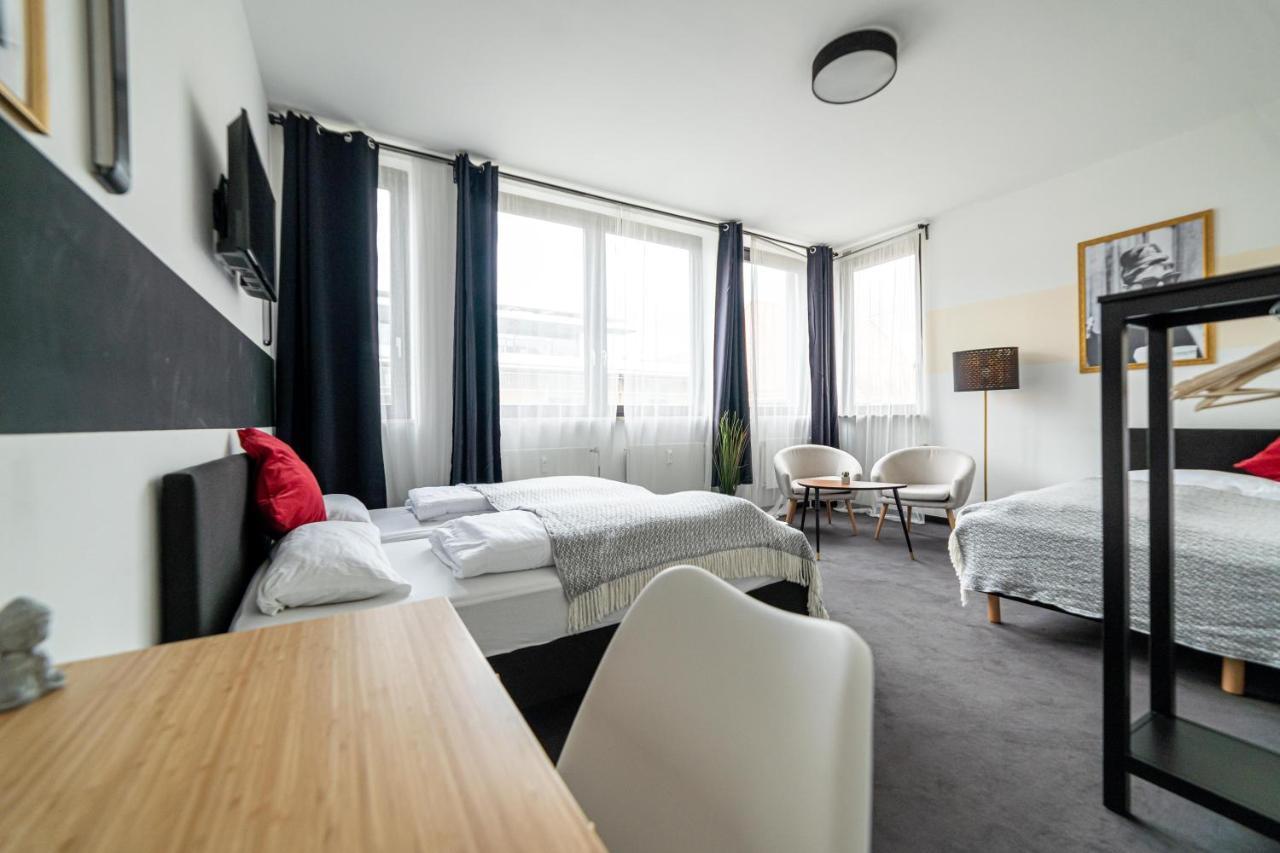 Full House Hostel Nurnberg - Shared Bath & Kitchen エクステリア 写真