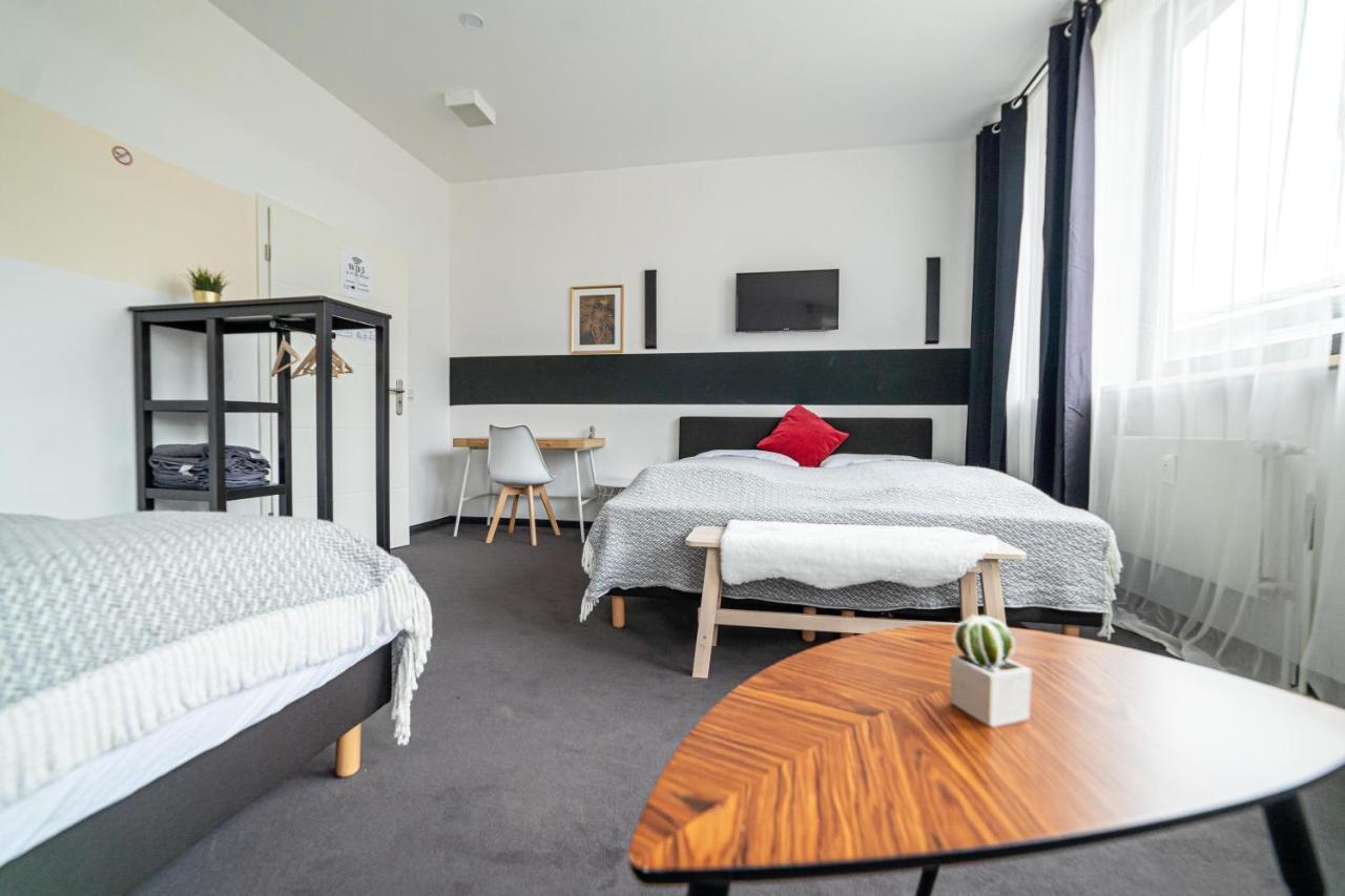 Full House Hostel Nurnberg - Shared Bath & Kitchen エクステリア 写真