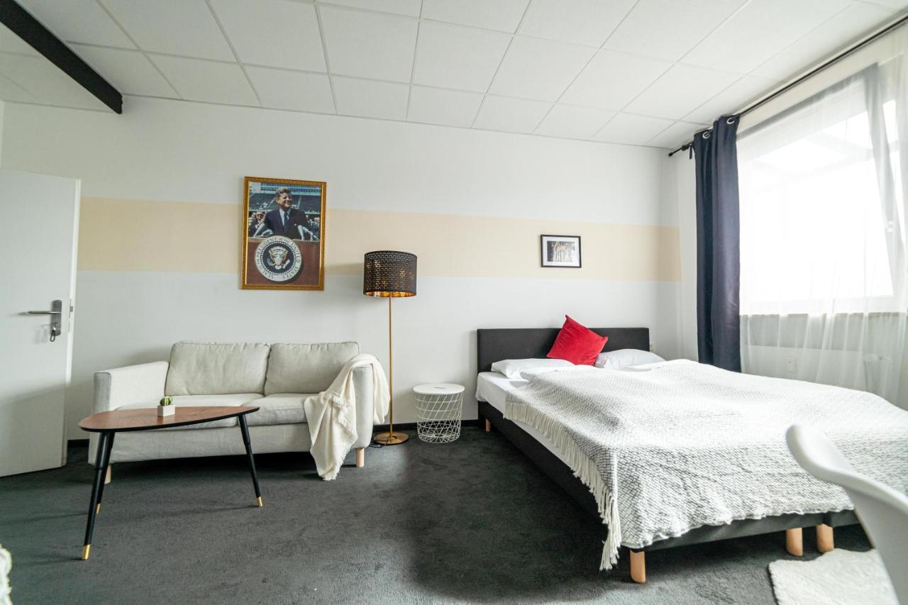 Full House Hostel Nurnberg - Shared Bath & Kitchen エクステリア 写真