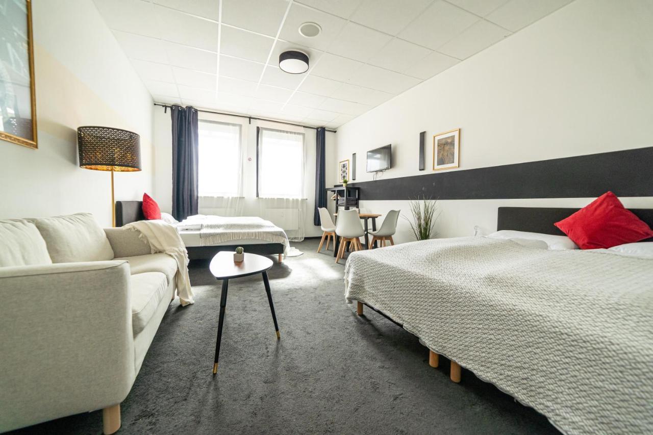 Full House Hostel Nurnberg - Shared Bath & Kitchen エクステリア 写真