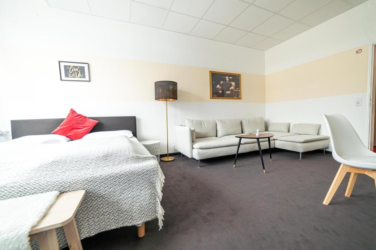 Full House Hostel Nurnberg - Shared Bath & Kitchen エクステリア 写真