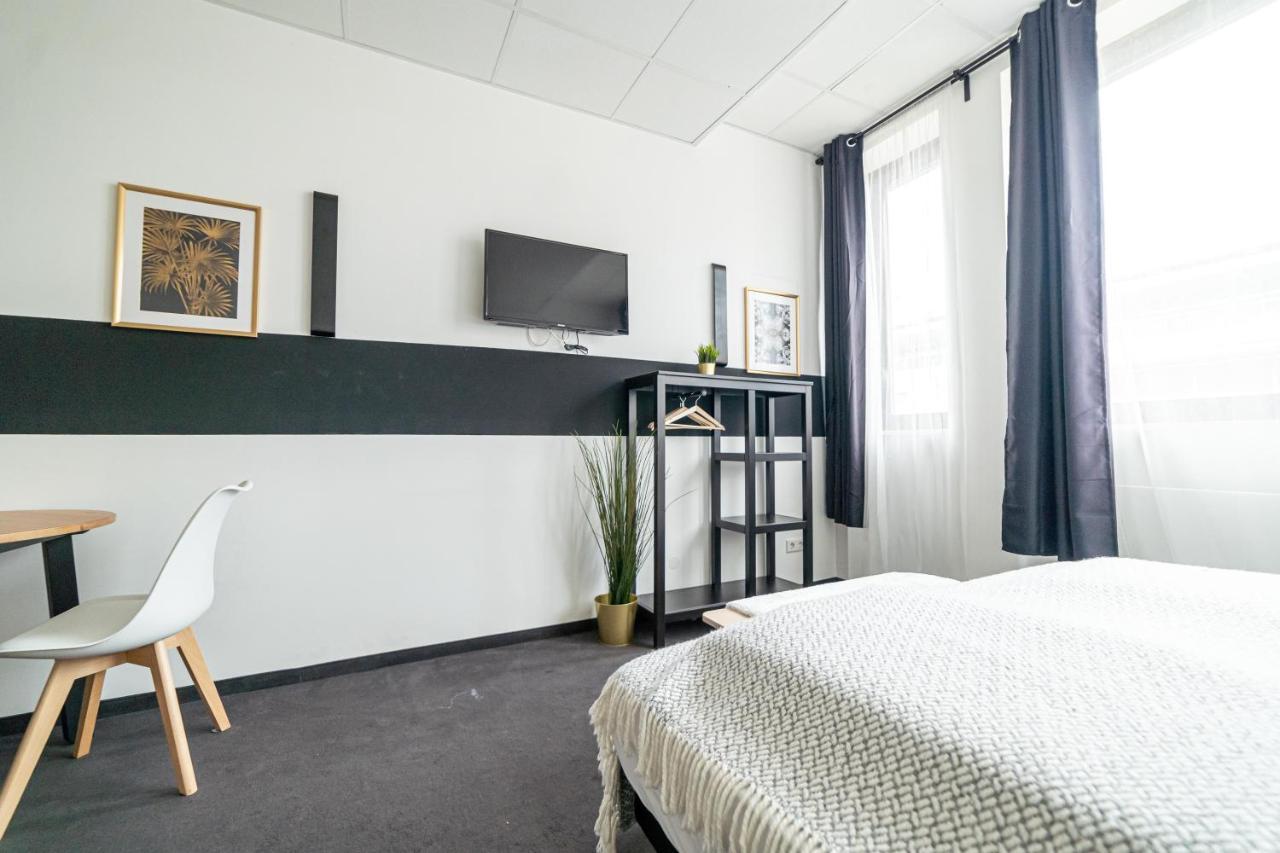 Full House Hostel Nurnberg - Shared Bath & Kitchen エクステリア 写真
