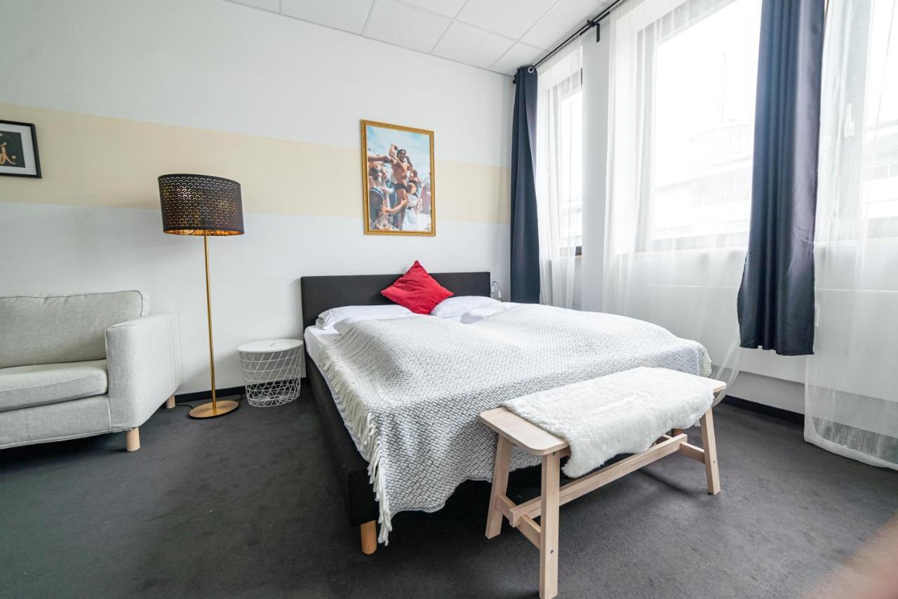 Full House Hostel Nurnberg - Shared Bath & Kitchen エクステリア 写真