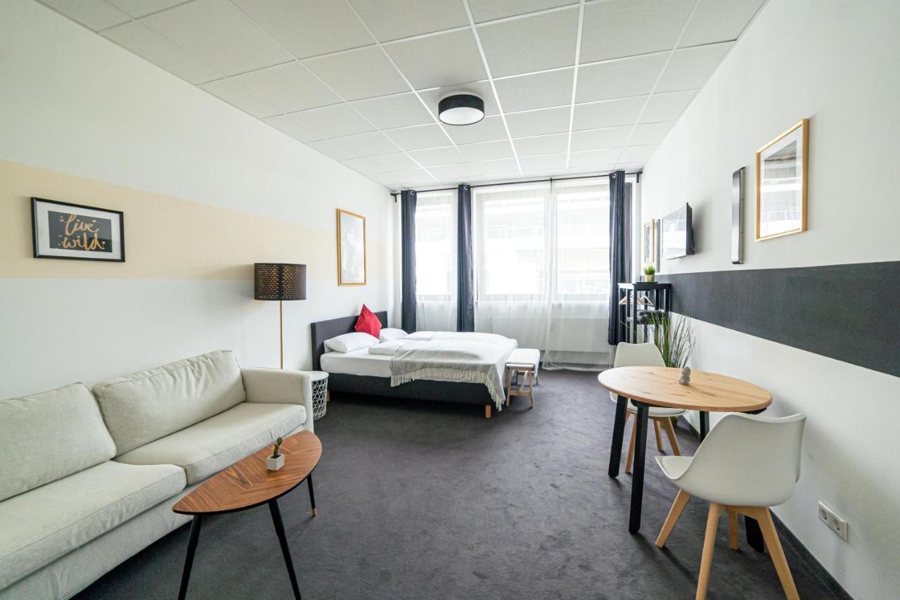 Full House Hostel Nurnberg - Shared Bath & Kitchen エクステリア 写真