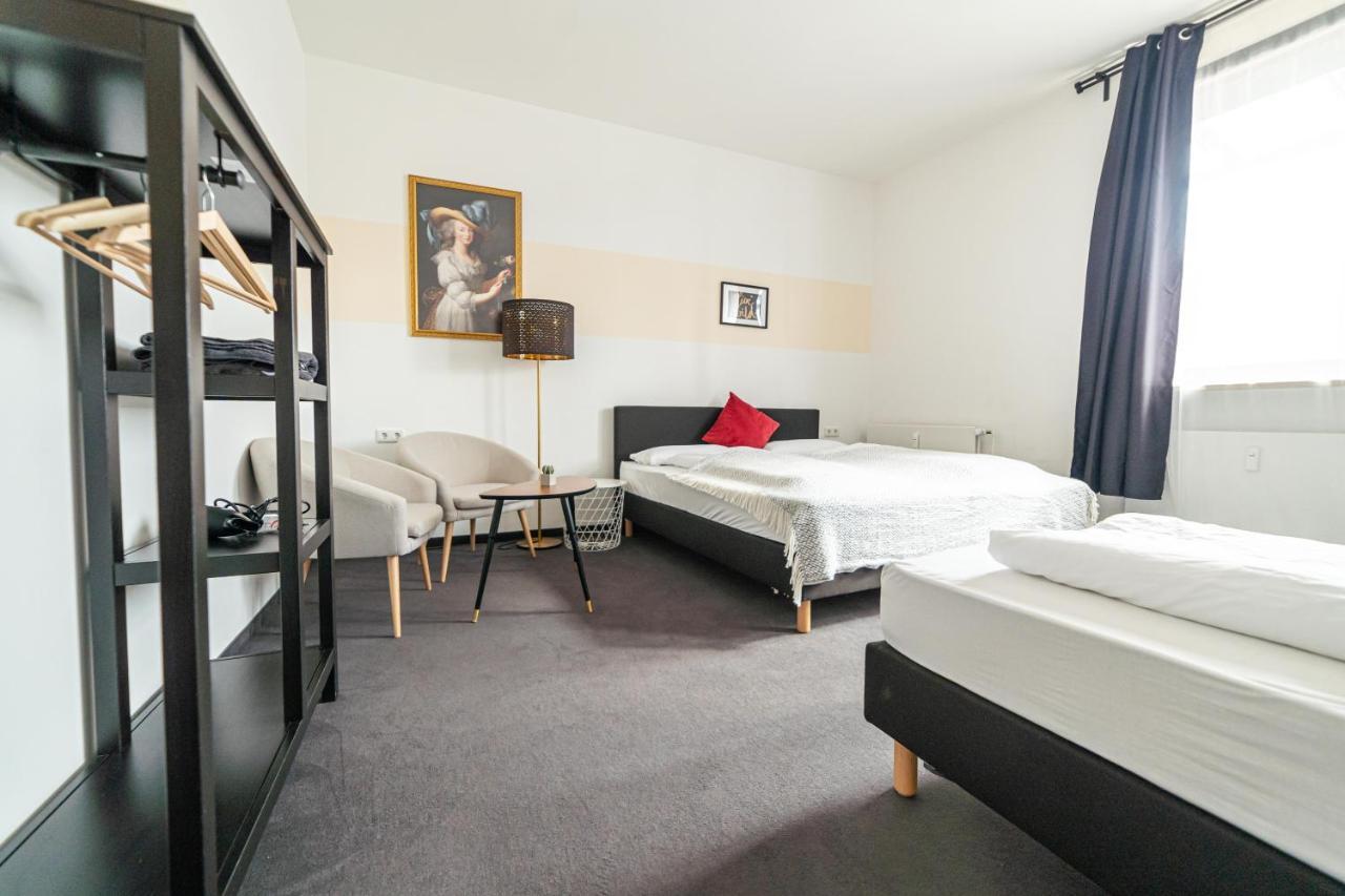 Full House Hostel Nurnberg - Shared Bath & Kitchen エクステリア 写真