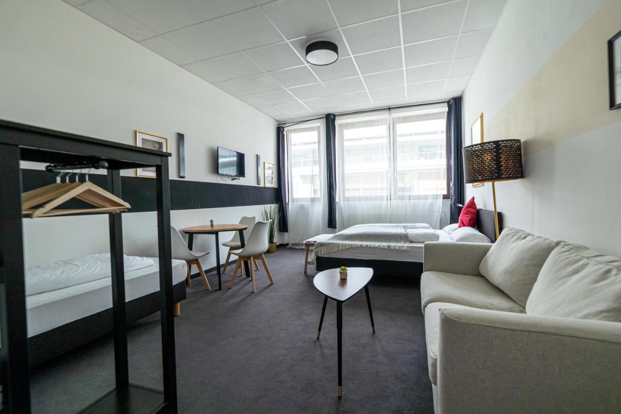 Full House Hostel Nurnberg - Shared Bath & Kitchen エクステリア 写真