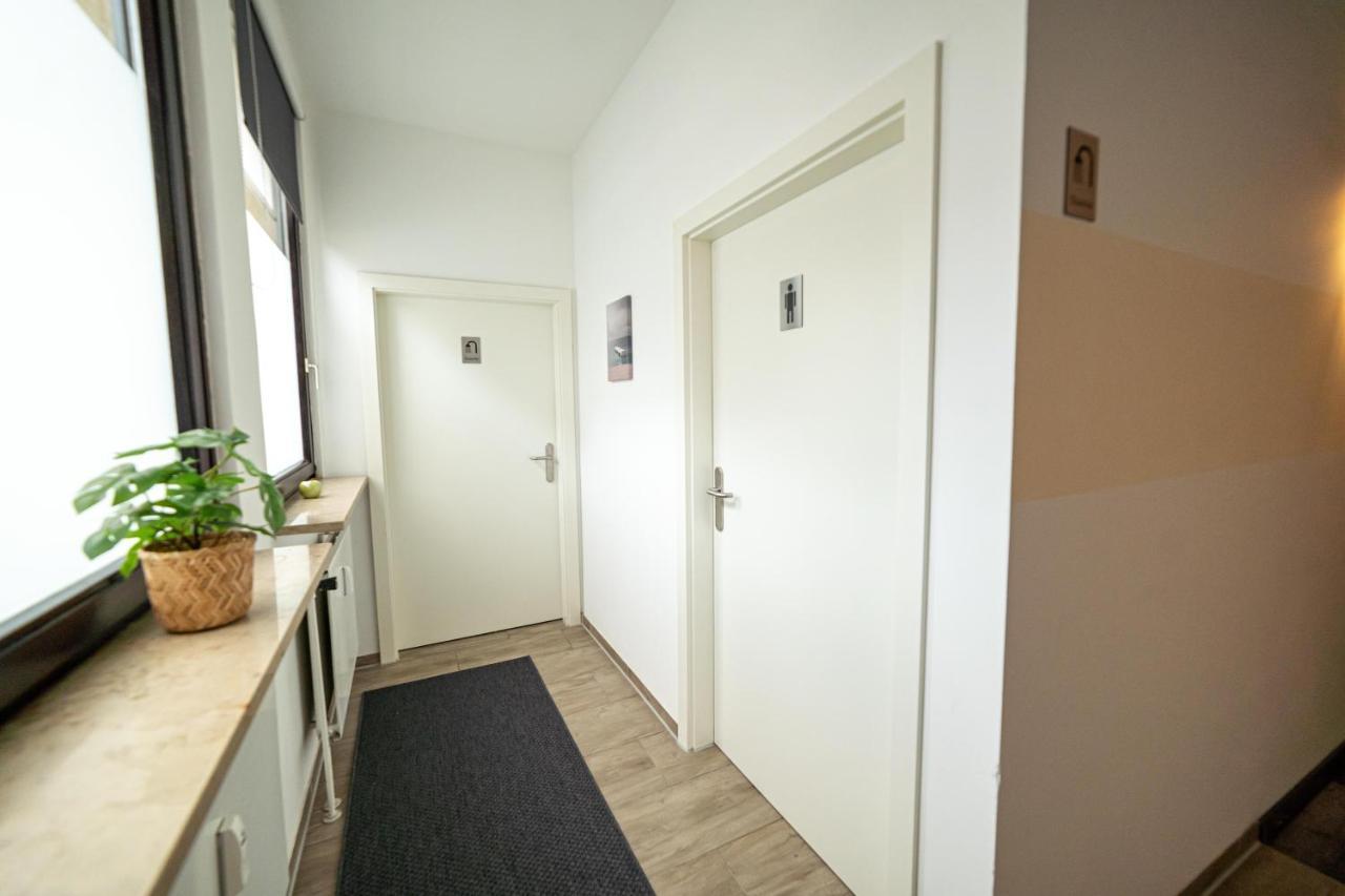 Full House Hostel Nurnberg - Shared Bath & Kitchen エクステリア 写真